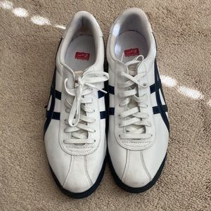 Size 11 1/2 Onitsuka Tiger white sneakers EUC